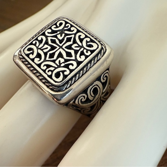 Indonesia Bali Square Scroll Sterling Silver Ring - Picture 8 of 8